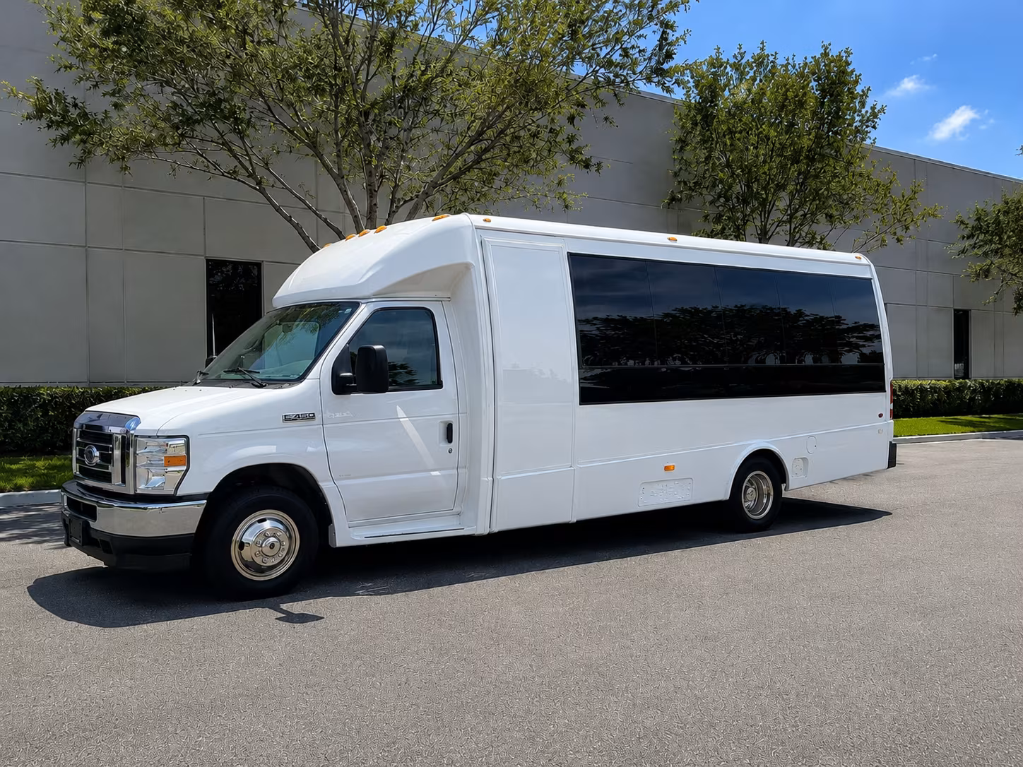 from harvest wine celebration to summer concert nights at wente a bus makes it easy