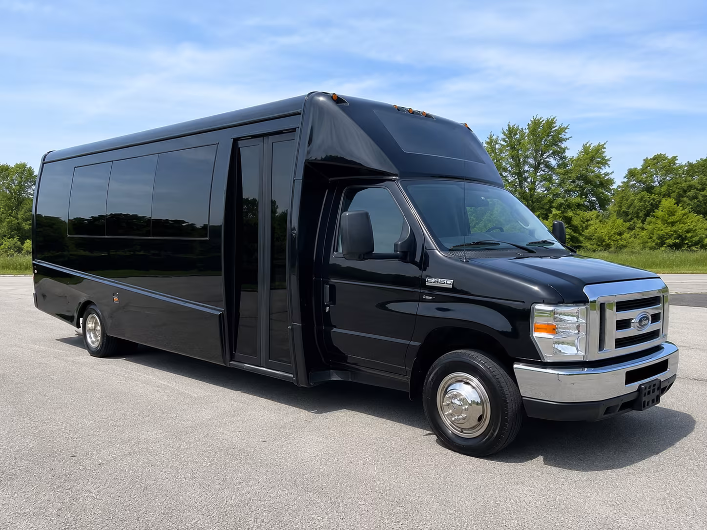 hayward professional charter bus transportation for hayward corporate groups