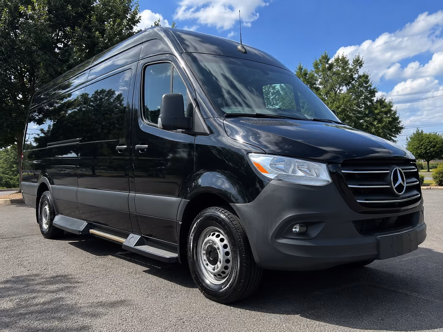 hayward transportation for hayward wedding parties and guests