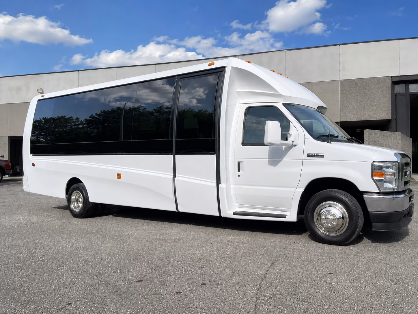 shuttle guests from bart and bay area airports to your pleasanton wedding