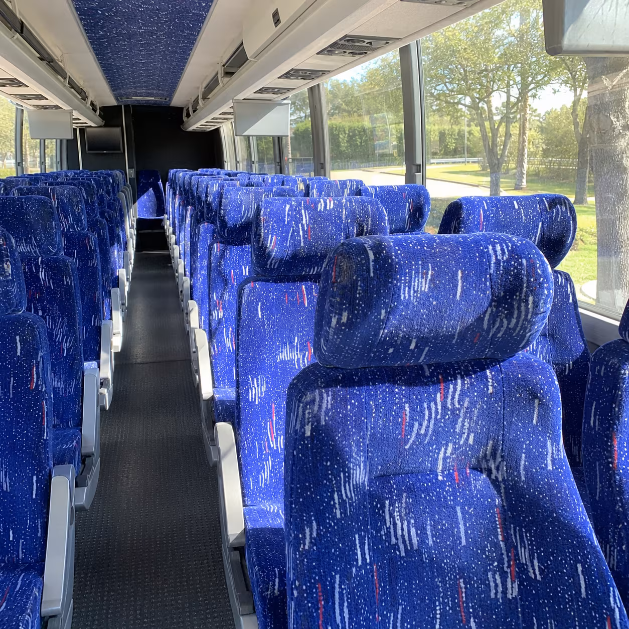 shuttle your team between dublin pleasanton bart and hacienda business park